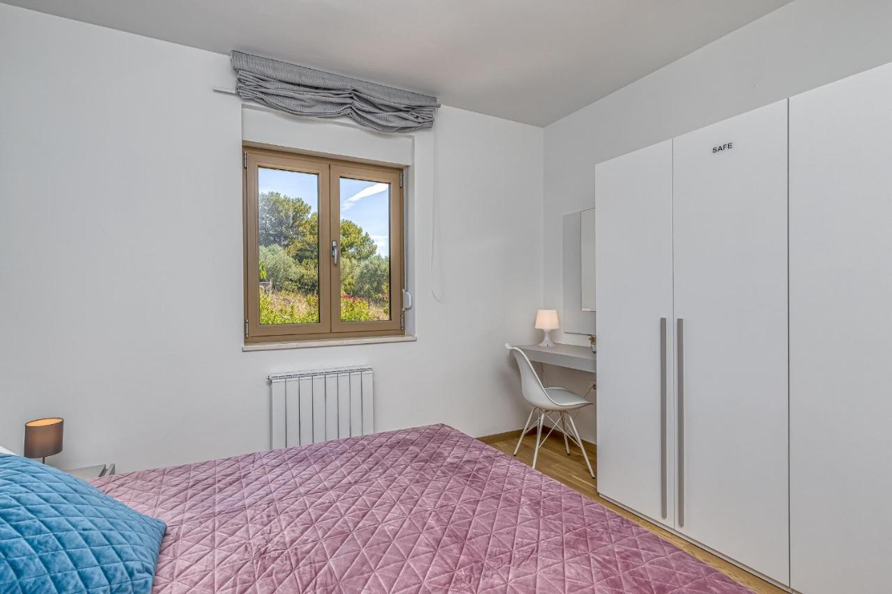 Apartment Stoja Pula Exterior photo