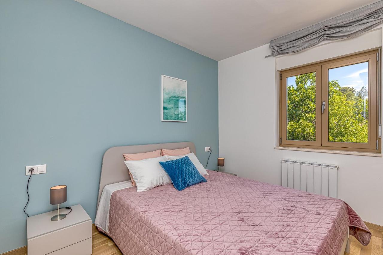 Apartment Stoja Pula Exterior photo